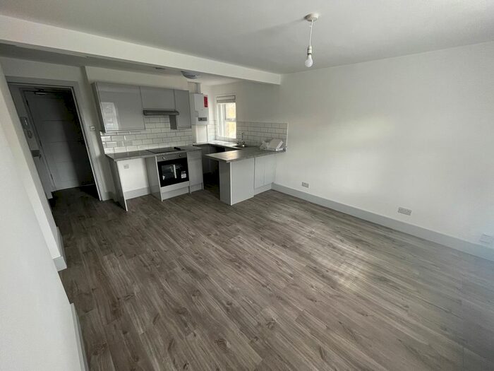 1 Bedroom Studio To Rent In Christchurch Road, Bournemouth, BH7