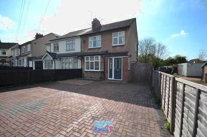3 Bedroom Semi-Detached House To Rent In Ebro Crescent, Binley, Coventry, CV3