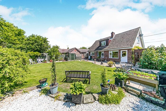 3 Bedroom Detached House For Sale In Grove Hill, Belstead, Ipswich, IP8