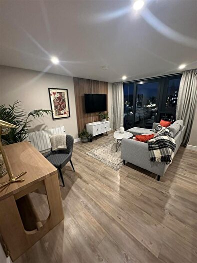 2 Bedroom Apartment To Rent In Second Floor, The Glass House Queens Dock, Hull, HU1