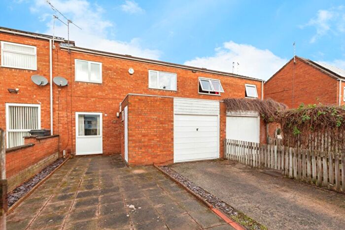 3 Bedroom Town House For Sale In Noble Street, Leicester, Leicestershire, LE3
