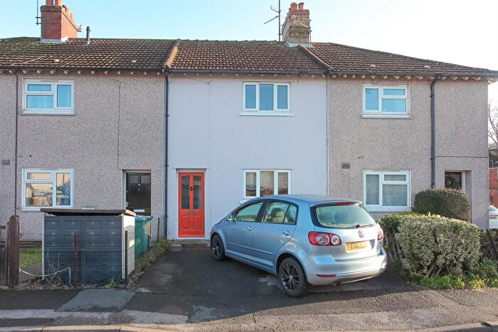 2 Bedroom Terraced House To Rent In Fox Crescent, Oxford, OX1
