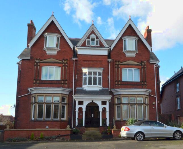 2 Bedroom Apartment To Rent In Park Avenue, Southport, Merseyside, PR9