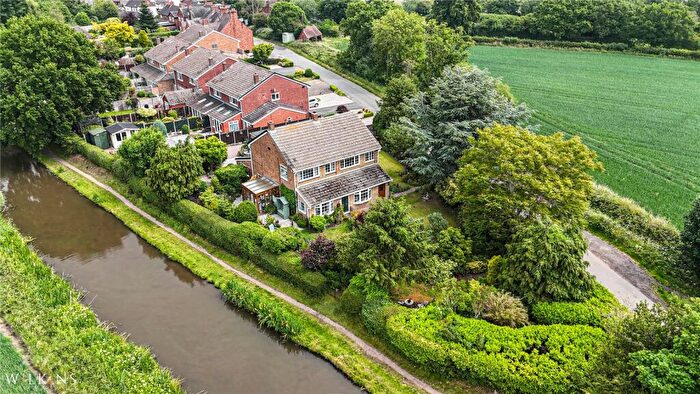 3 Bedroom Semi-Detached House For Sale In Hints Road, Hopwas, Tamworth, Staffordshire, B78