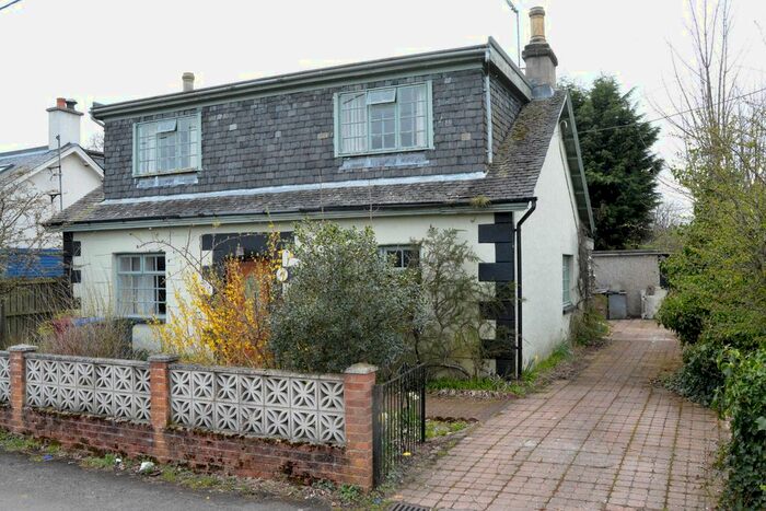 4 Bedroom Detached House For Sale In The Loan, Muiravonside, Linlithgow, West Lothian, EH49