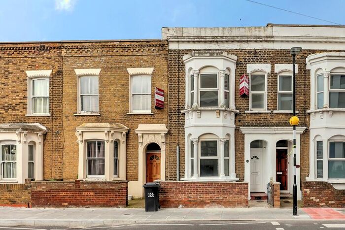 4 Bedroom Terraced House To Rent In Bow Common Lane, Bow, E3