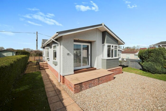 2 Bedroom Mobile/park Home For Sale In Exeter Road, Spy Post, Wellington, TA21