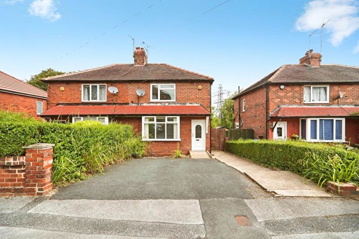 2 Bedroom Semi-Detached House For Sale In Valley Rise, Leeds, LS13