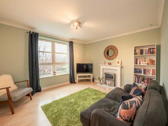 2 Bedroom Flat To Rent In Blandfield, Edinburgh, Midlothian, EH7