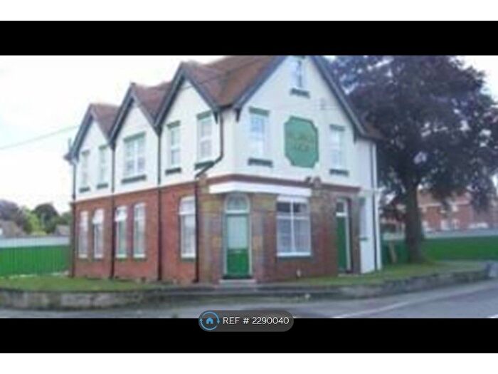 1 Bedroom Flat To Rent In Wiltshire House, Ludgershall, Andover, SP11