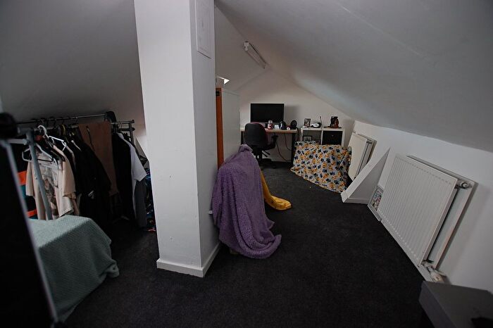 3 Bedroom End Of Terrace House For Sale In Eskdale Terrace, Stalybridge, Greater Manchester, SK15