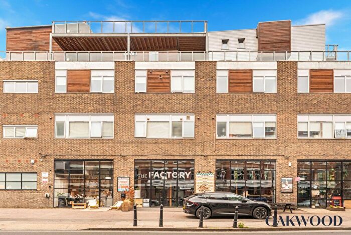 1 Bedroom Flat To Rent In Shacklewell Lane, London, E8