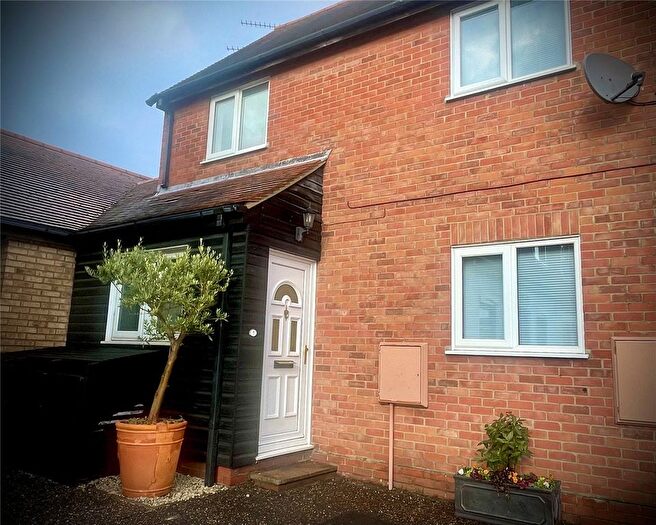 2 Bedroom Semi-detached House For Sale In Elliot Close, South Woodham Ferrers, Chelmsford, Essex, CM3
