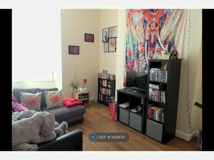 2 Bedroom Flat To Rent In Great Clowes Street, Salford, M7