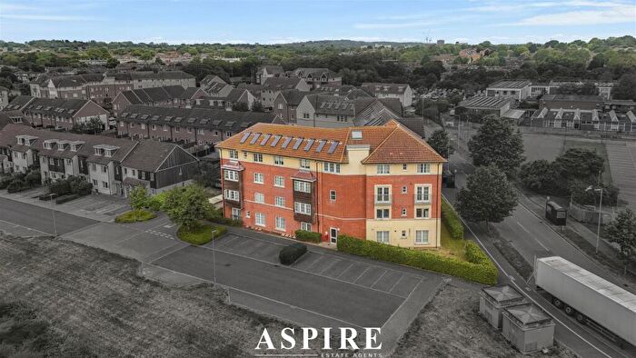 2 Bedroom Flat For Sale In **Long Lease & Chain Free** Herschell Court, Basildon, SS14