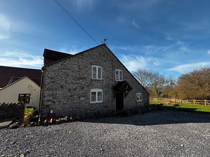 2 Bedroom Flat To Rent In Nempnett Farm, Bristol, BS40