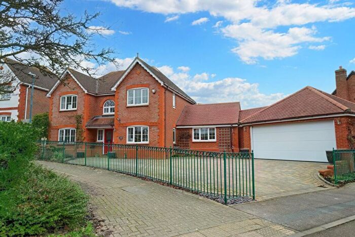 4 Bedroom Detached House For Sale In Cornelius Vale, Chancellor Park, Chelmsford, CM2