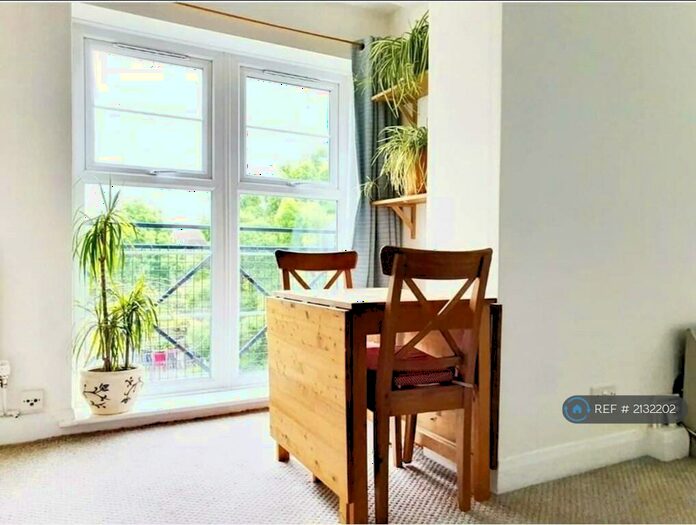 1 Bedroom Flat To Rent In Memorial Avenue, London, E15