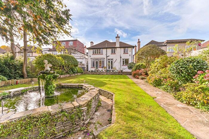 4 Bedroom Detached House For Sale In Norbury Avenue, Norbury, London, SW16