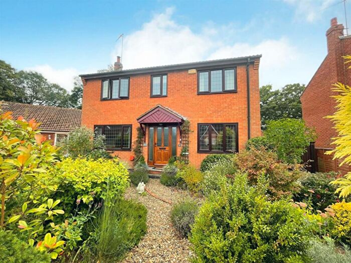 3 Bedroom Detached House For Sale In Cheyne Walk, Hornsea, HU18