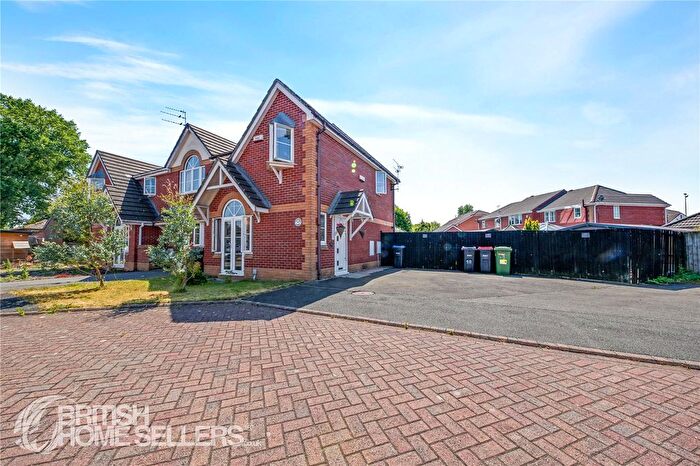 3 Bedroom Semi-Detached House For Sale In Thornton Close, Winsford, Cheshire, CW7