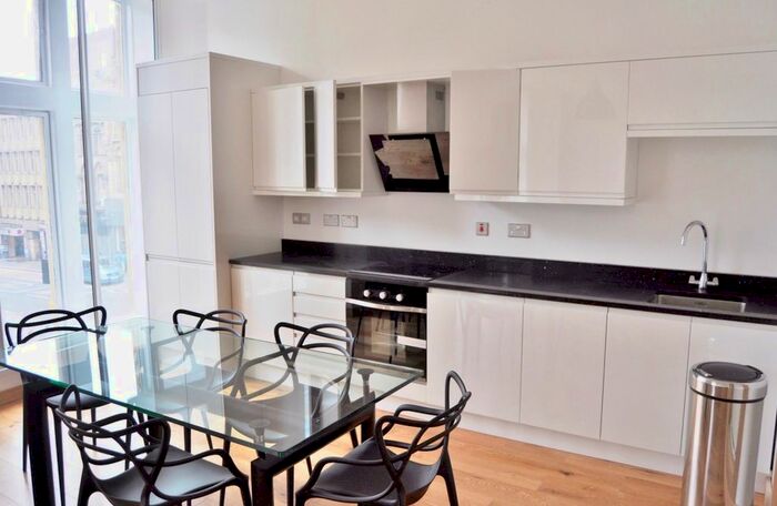2 Bedroom Flat To Rent In Grainger Street, Newcastle Upon Tyne, NE1