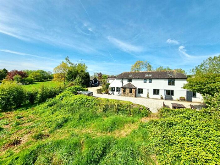 4 Bedroom Barn Conversion For Sale In Trekenner, Launceston, PL15