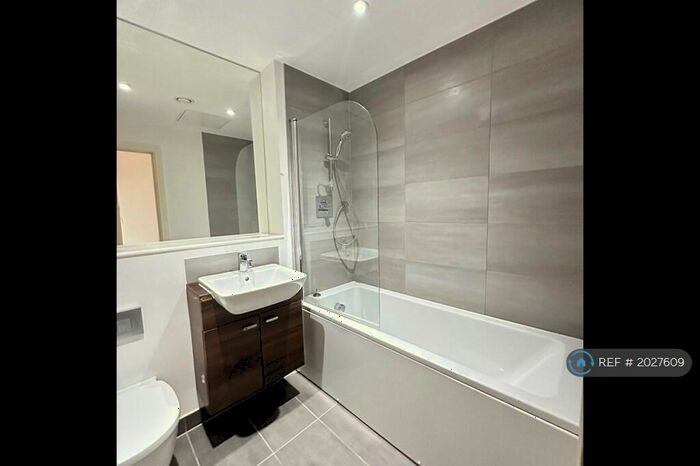 1 Bedroom Flat To Rent In The Strand, Liverpool, L2