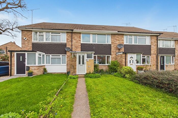 3 Bedroom Terraced House For Sale In Sheridan Road, Frimley, Camberley, Surrey, GU16