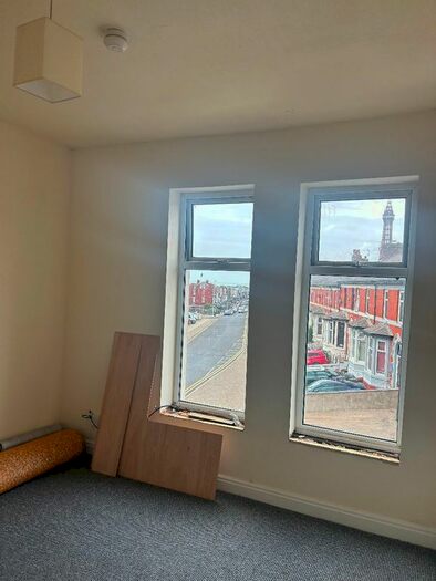 3 Bedroom Flat To Rent In Regent Road, Blackpool, FY1