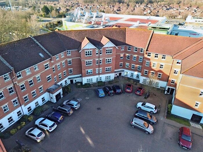 2 Bedroom Flat To Rent In Bell Chase, Aldershot, GU11