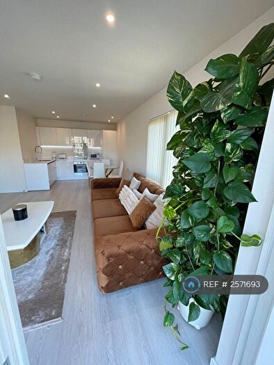 1 Bedroom Flat To Rent In Yarrow Apartments, London, NW7