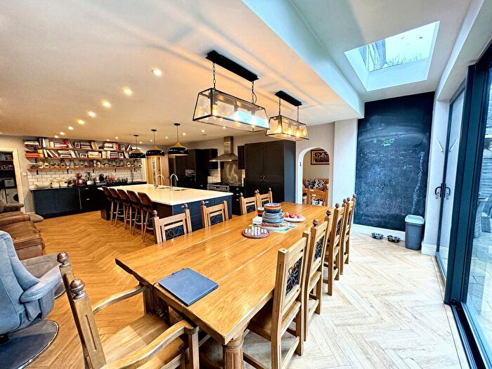 6 Bedroom Detached House To Rent In Bury Old Road, Prestwich, M25