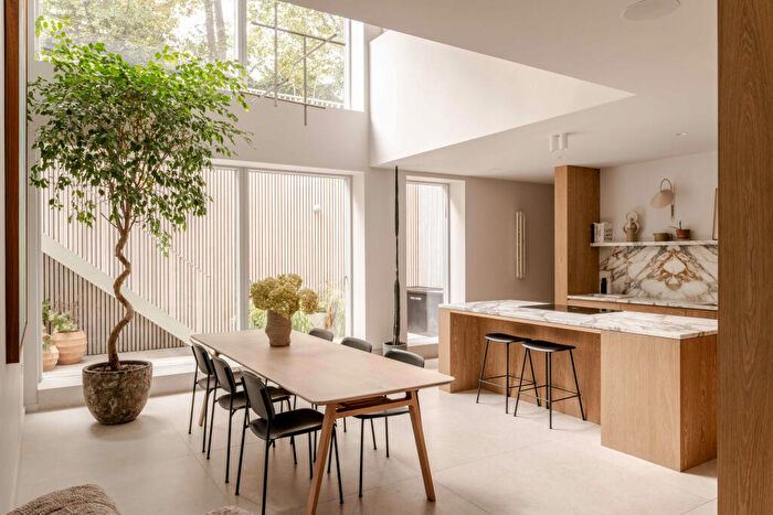 5 Bedroom Detached House For Sale In Blackheath, SE3