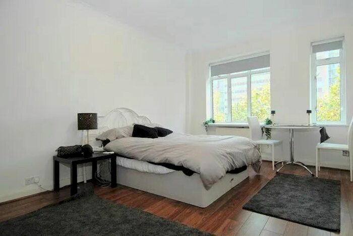 Studio To Rent In Warren Court, Euston Road, London, NW1