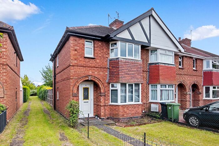 3 Bedroom End Of Terrace House For Sale In Windsor Avenue, St. John's, Worcester., WR2