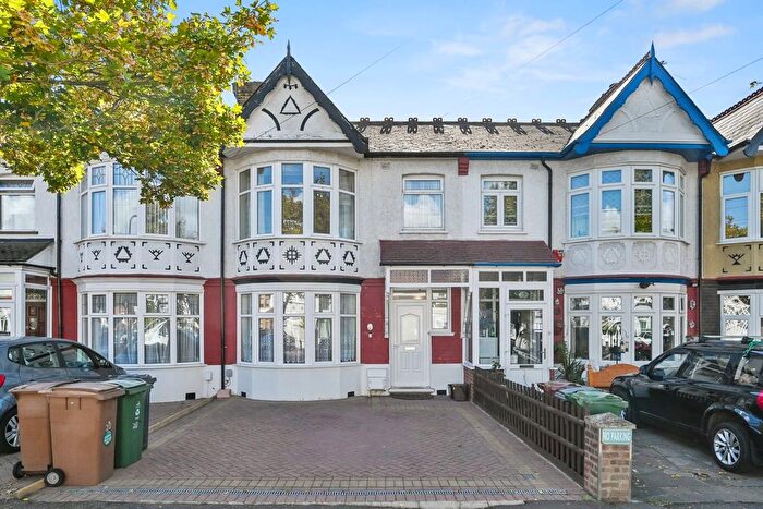 3 Bedroom Terraced House For Sale In Rowden Road, London, E4