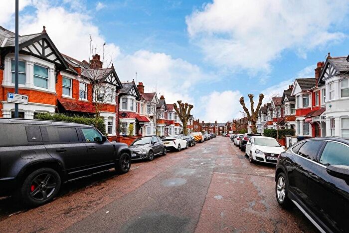 1 Bedroom Flat To Rent In Kings Road, London, NW10