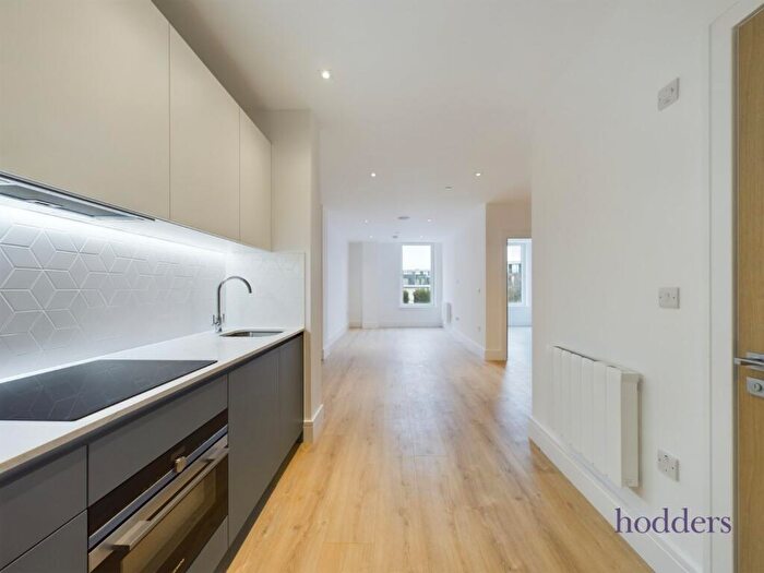 1 Bedroom Apartment To Rent In Surrey, KT16