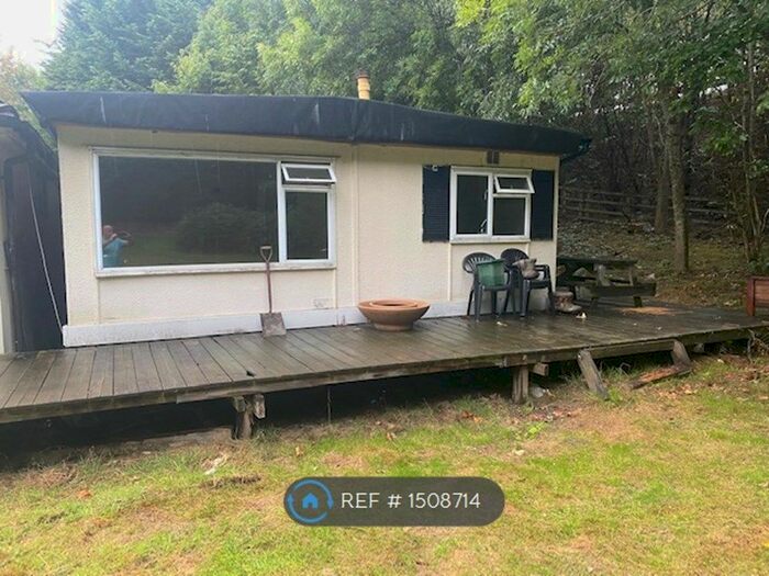 2 Bedroom Mobile/park Home To Rent In Ashford Road, Hollingbourne, Maidstone, ME17