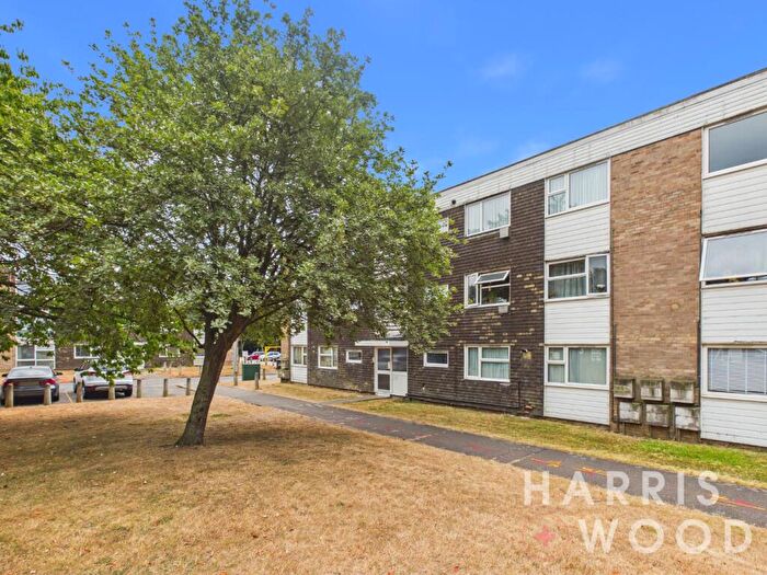 2 Bedroom Apartment For Sale In Lethe Grove, Colchester, Essex, CO2