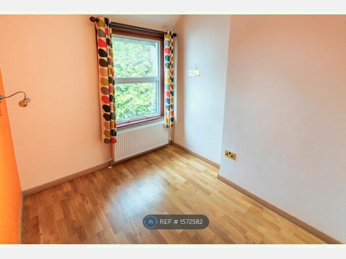 3 Bedroom End Of Terrace House To Rent In Grant Road, Croydon, CR0