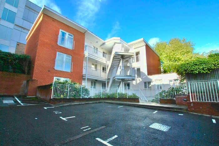 1 Bedroom Apartment To Rent In Walnut Tree Close, Guildford, Surrey, GU1