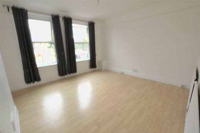 1 Bedroom Apartment To Rent In Brighton Road, South Croydon, CR2