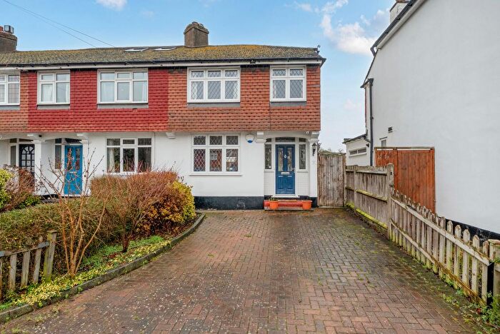 3 Bedroom End Terrace House For Sale In Rose Walk, Surbiton, KT5