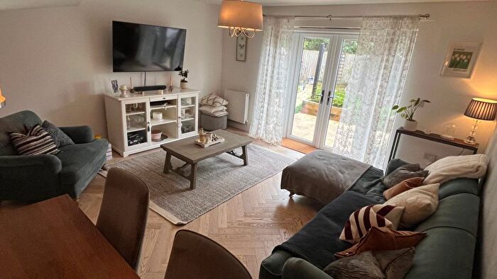 3 Bedroom Terraced House For Sale In Flora Close, Swindon, SN26
