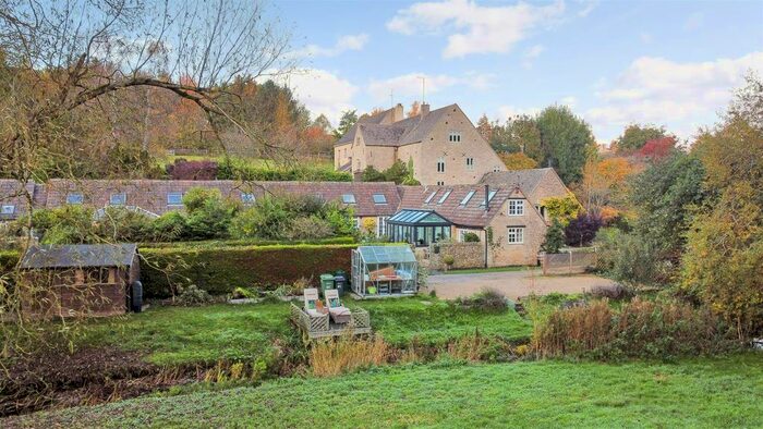 3 Bedroom End Of Terrace House For Sale In Aldsworth, Cheltenham GL54