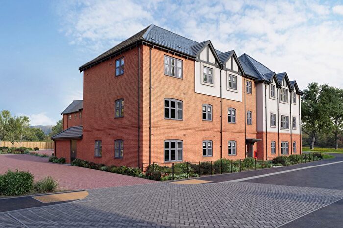 2 Bedroom Flat For Sale In Ingatestone Grove, Roman Road, CM4