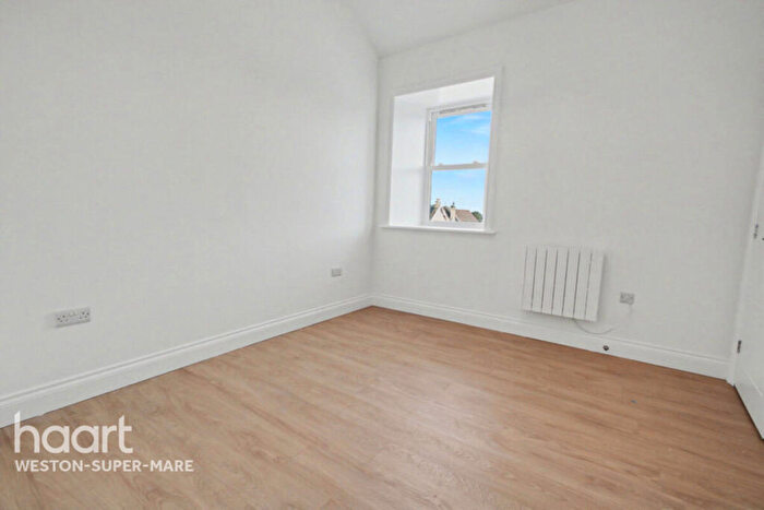 2 Bedroom Flat To Rent In Ellenborough Park North, Weston-Super-Mare, BS23