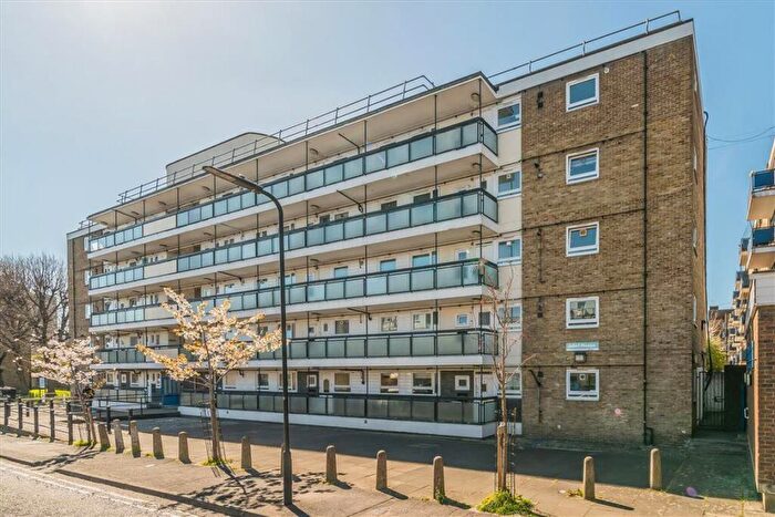 3 Bedroom Flat To Rent In Arden Estate, Arden Estate, N1